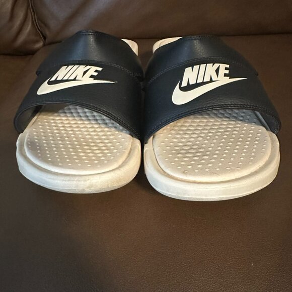 Nike Womens Benassi Duo Ultra Slide Sandals - Picture 3 of 9
